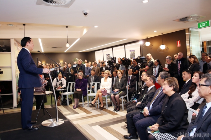 Phó Thủ tướng Vương Đình Huệ phát biểu tại Trung tâm InnovationXchange Australia.