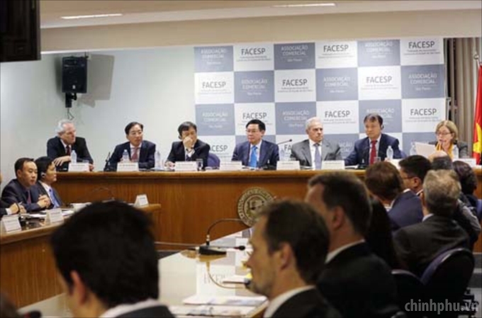 Các quan chức Brazil và đại diện doanh nghiệp dự Diễn đàn Thương mại-Đầu tư Việt Nam-Brazil.